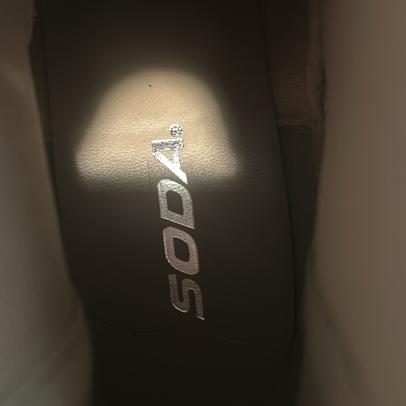 Soda Tan Chelsea Boots - Picture 3 of 3